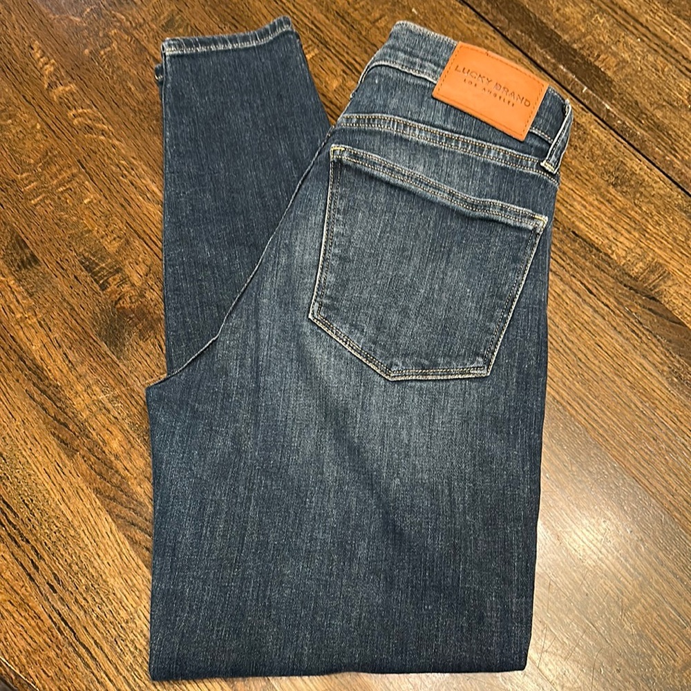 ☘️ Lucky Jeans 👖